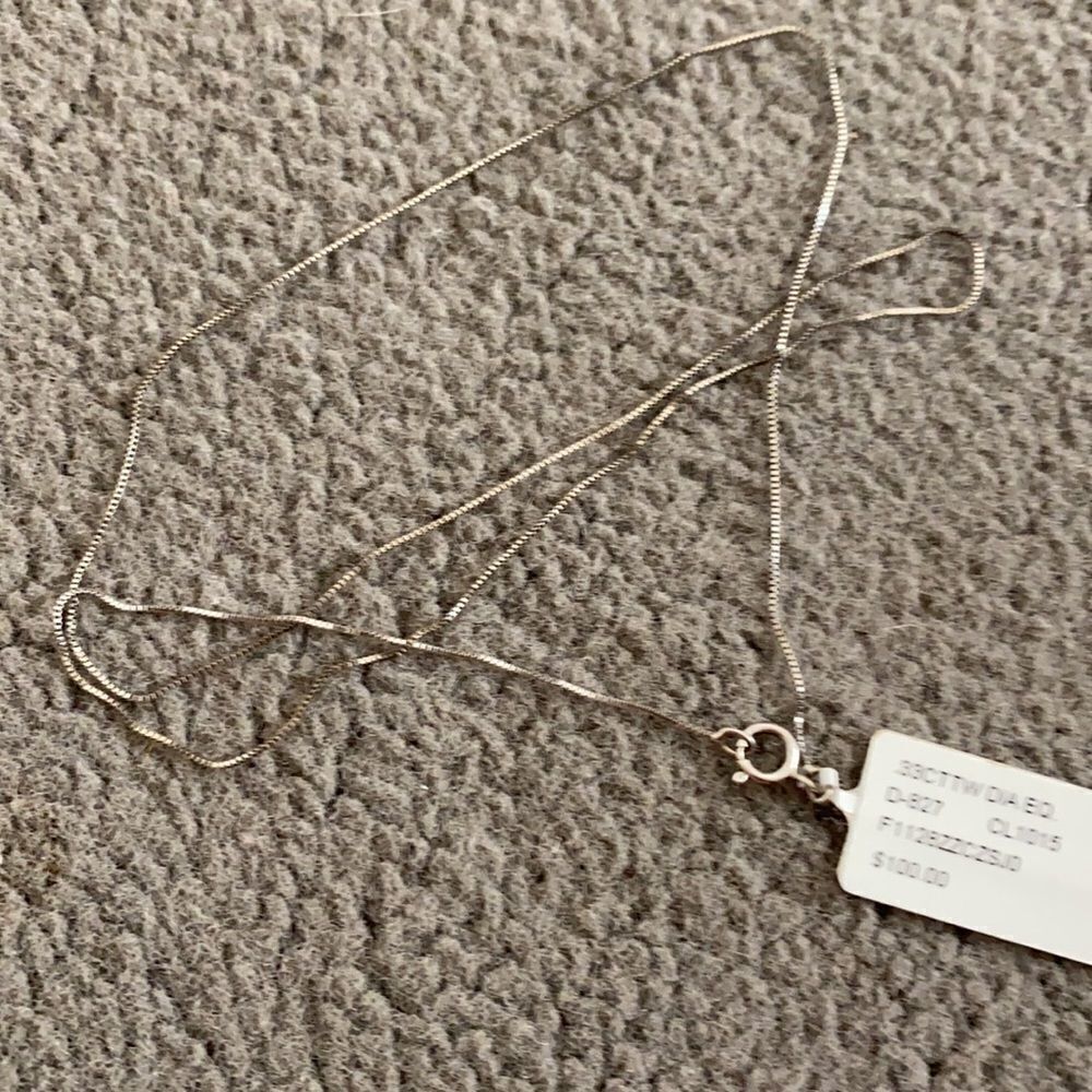 Silver box chain - Picture 2 of 3